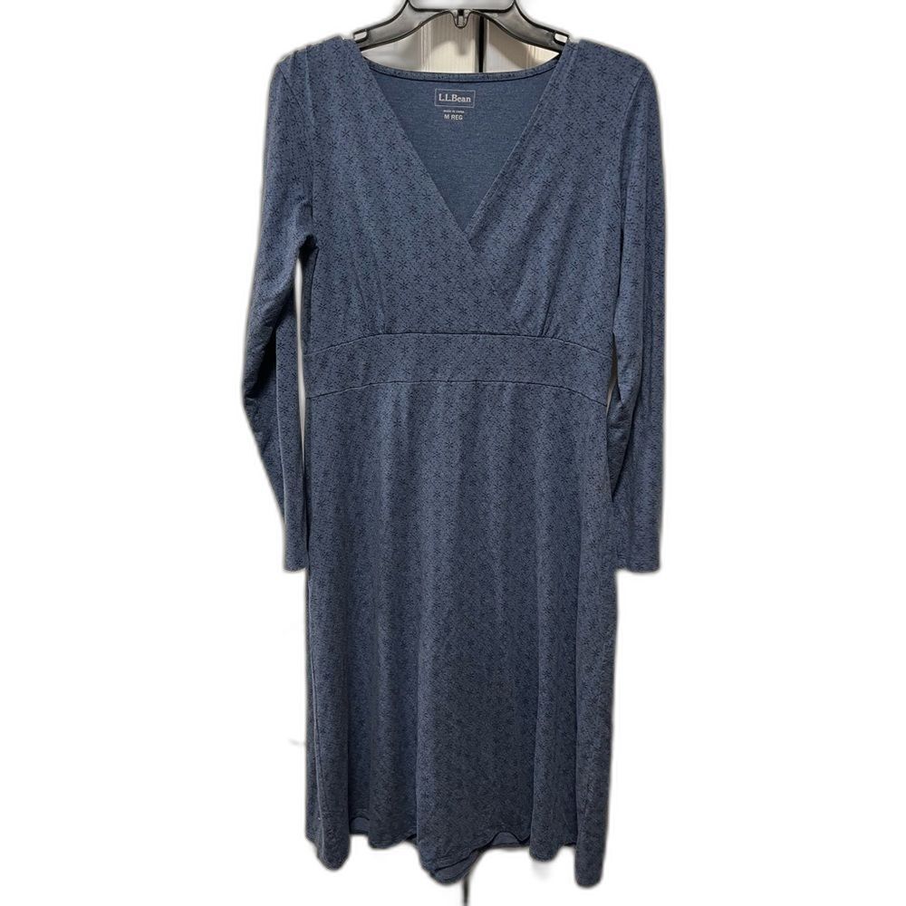 L.L. Bean Women's Long Sleeve V neck Blue Dress size Medium